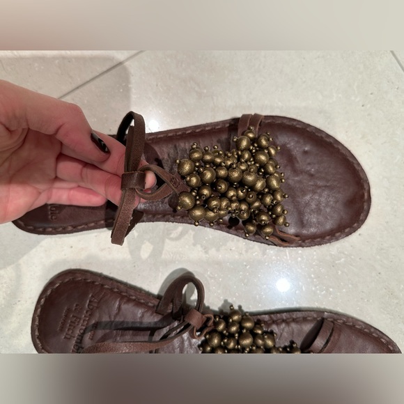 Abercrombie sandals never worn - Picture 2 of 3